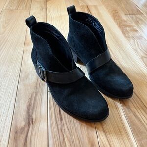 Ugg Wright Black Suede Belted Leather Boots